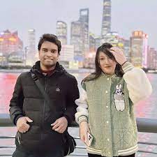 इंडियन टीचर पर आया चीनी छात्रा का दिल, योग सीखते-सिखाते हुआ प्यार, फिर शादी